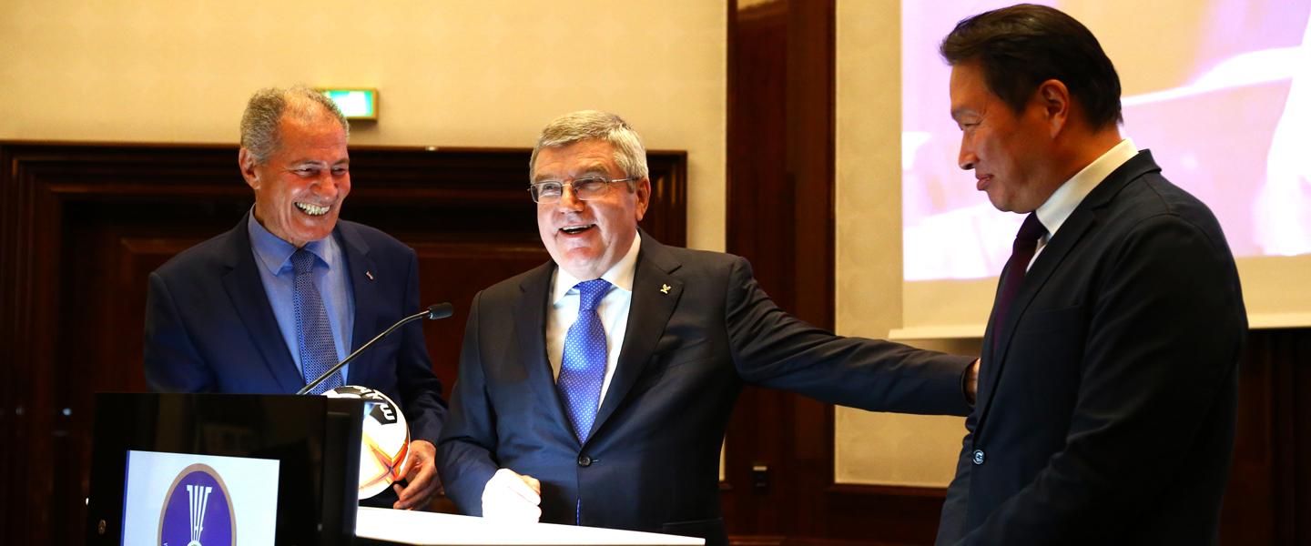 IOC President Bach: “Sport can build bridges”